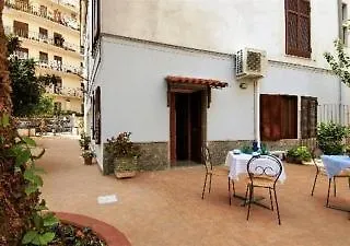 Bassotto 4* Pompei